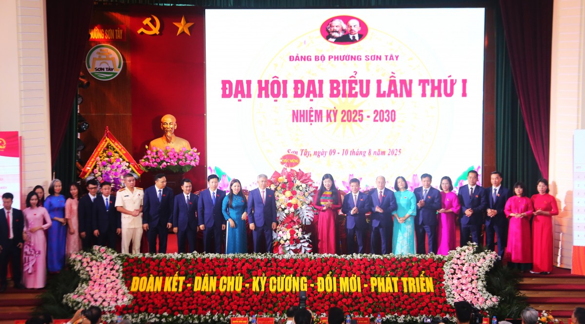 Tạo nền tảng đưa Sơn Tây vững bước vào kỷ nguyên mới