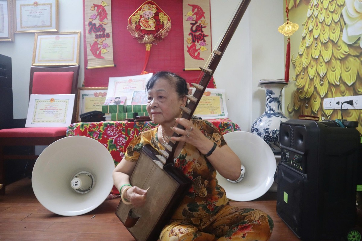 Nữ nghệ nhân miệt mài giữ lửa ca trù truyền thống