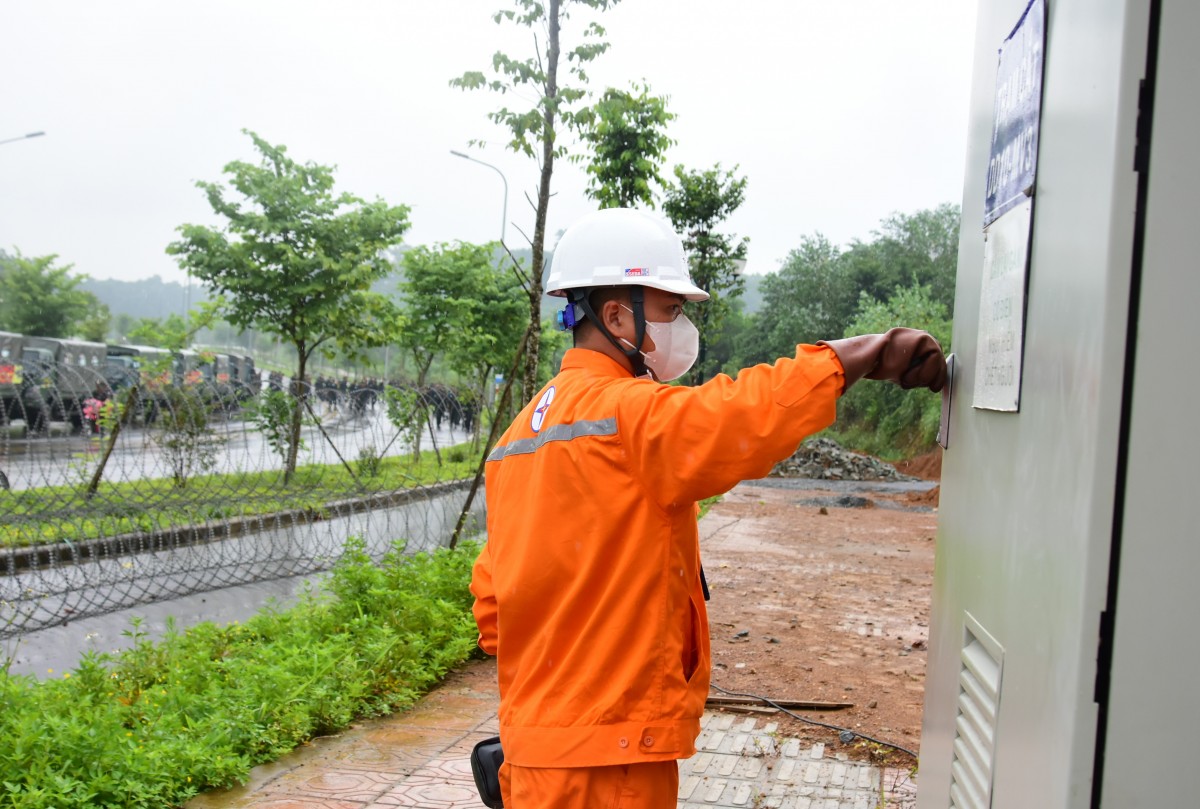 EVNHANOI đảm bảo cấp điện an toàn, ổn định phục vụ các hoạt động kỷ niệm A80