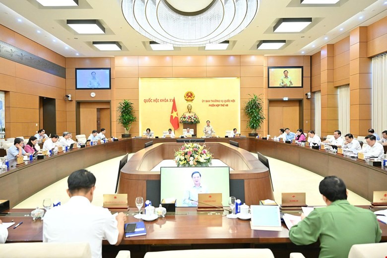 Thủ tướng Chính phủ được áp dụng các biện pháp của tình trạng khẩn cấp