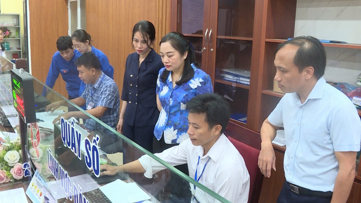 Xã Vân Đình tăng tốc cải cách hành chính, nâng cao hiệu quả phục vụ nhân dân