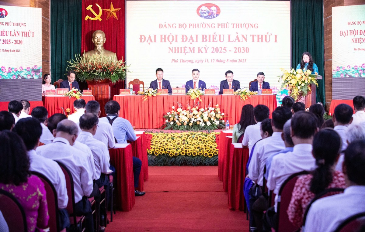 Khơi dậy khát vọng phát triển, xây dựng phường giàu đẹp, văn minh