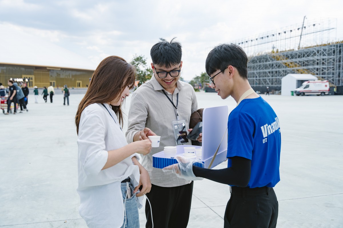 Nhìn lại những khoảnh khắc “cực cháy” của Vinamilk tại V-Concert & V-Fest Nhìn lại những khoảnh khắc “cực cháy” của Vinamilk tại V-Concert & V-Fest