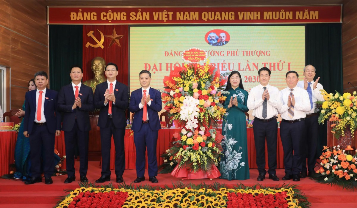 Đảng bộ phường Phú Thượng tập trung lãnh đạo để tạo các bước đột phá trong phát triển Đảng bộ phường Phú Thượng tập trung lãnh đạo để tạo các bước đột phá trong phát triển