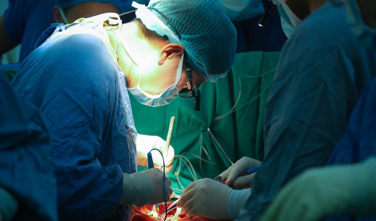Lần đầu tiên ghép thành công đồng thời tim và phổi cho người bệnh suy đa tạng