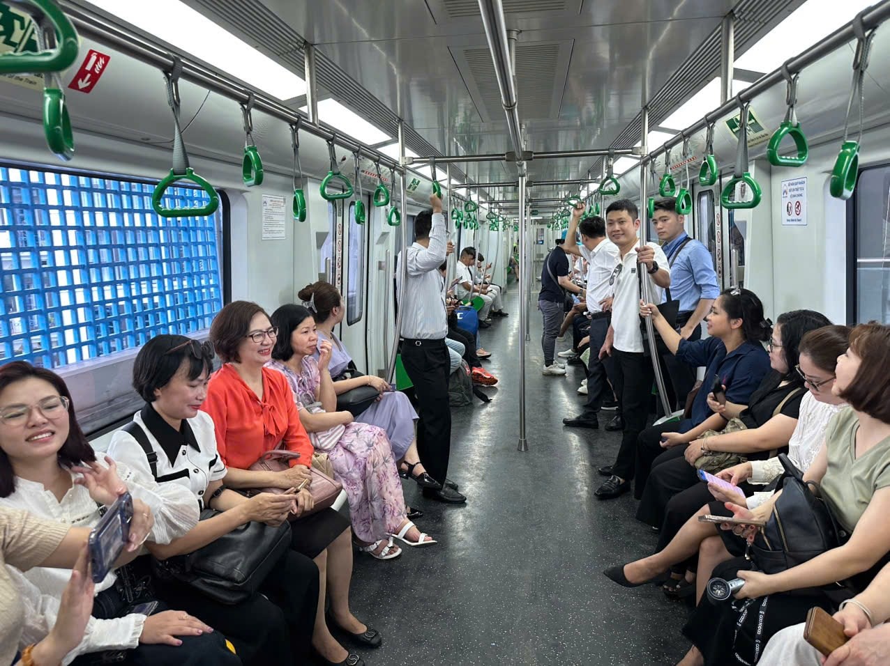 80 trải nghiệm du lịch Hà Nội không thể bỏ lỡ trong mùa lễ hội lịch sử