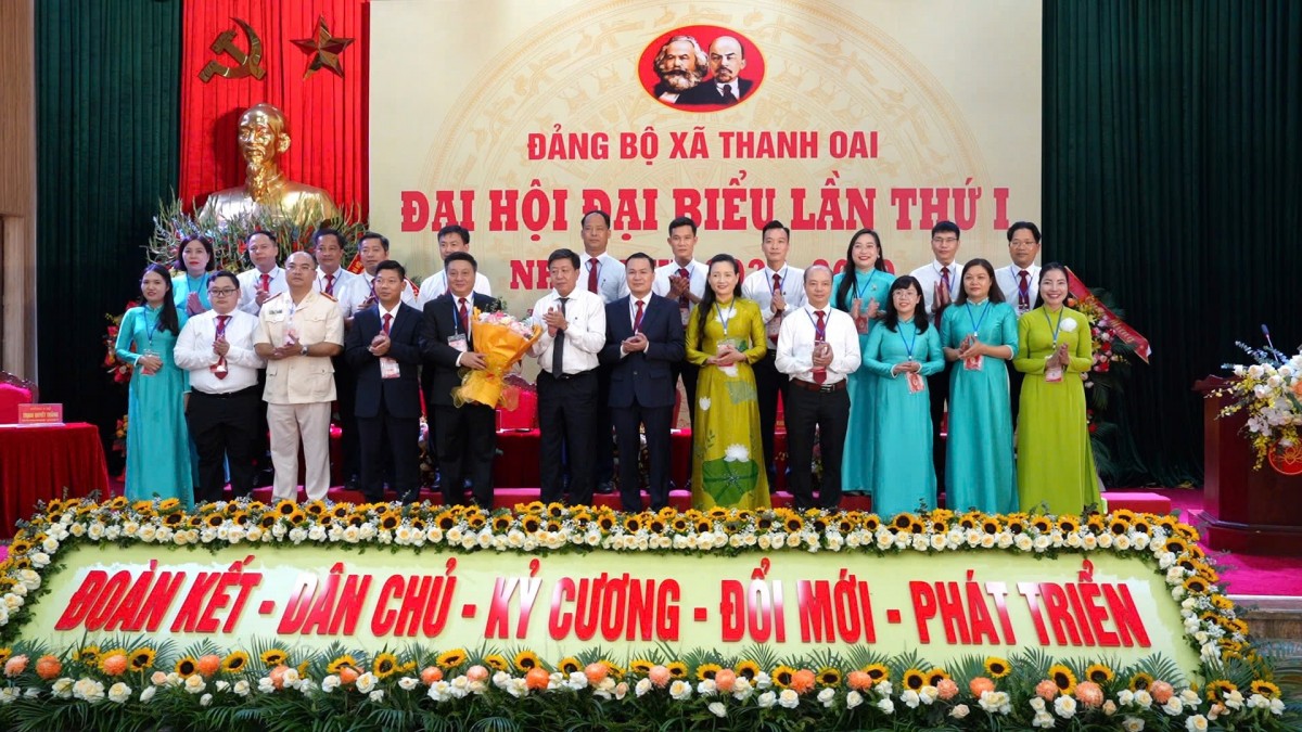 Phấn đấu xây dựng mô hình xã thông minh tại Thanh Oai Phấn đấu xây dựng mô hình xã thông minh tại Thanh Oai