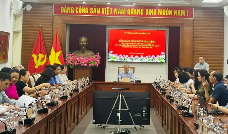 Ra mắt Cẩm nang hướng dẫn phân cấp thẩm quyền cho UBND cấp xã trong lĩnh vực văn hoá