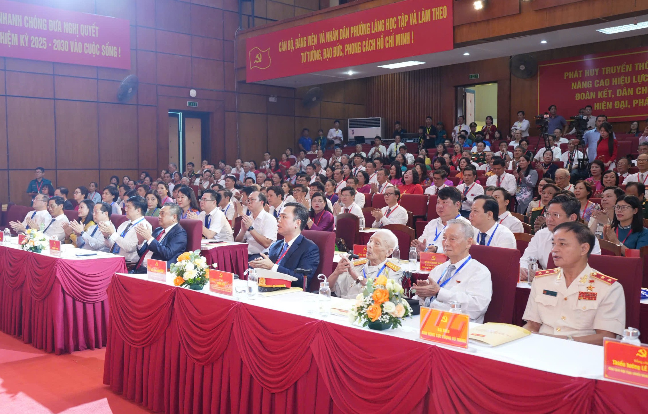 Xây dựng phường Láng văn minh, hiện đại, phát triển bền vững trong kỷ nguyên mới