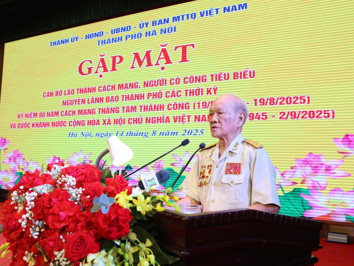 Phát huy truyền thống anh hùng, quyết tâm xây dựng Thủ đô giàu đẹp