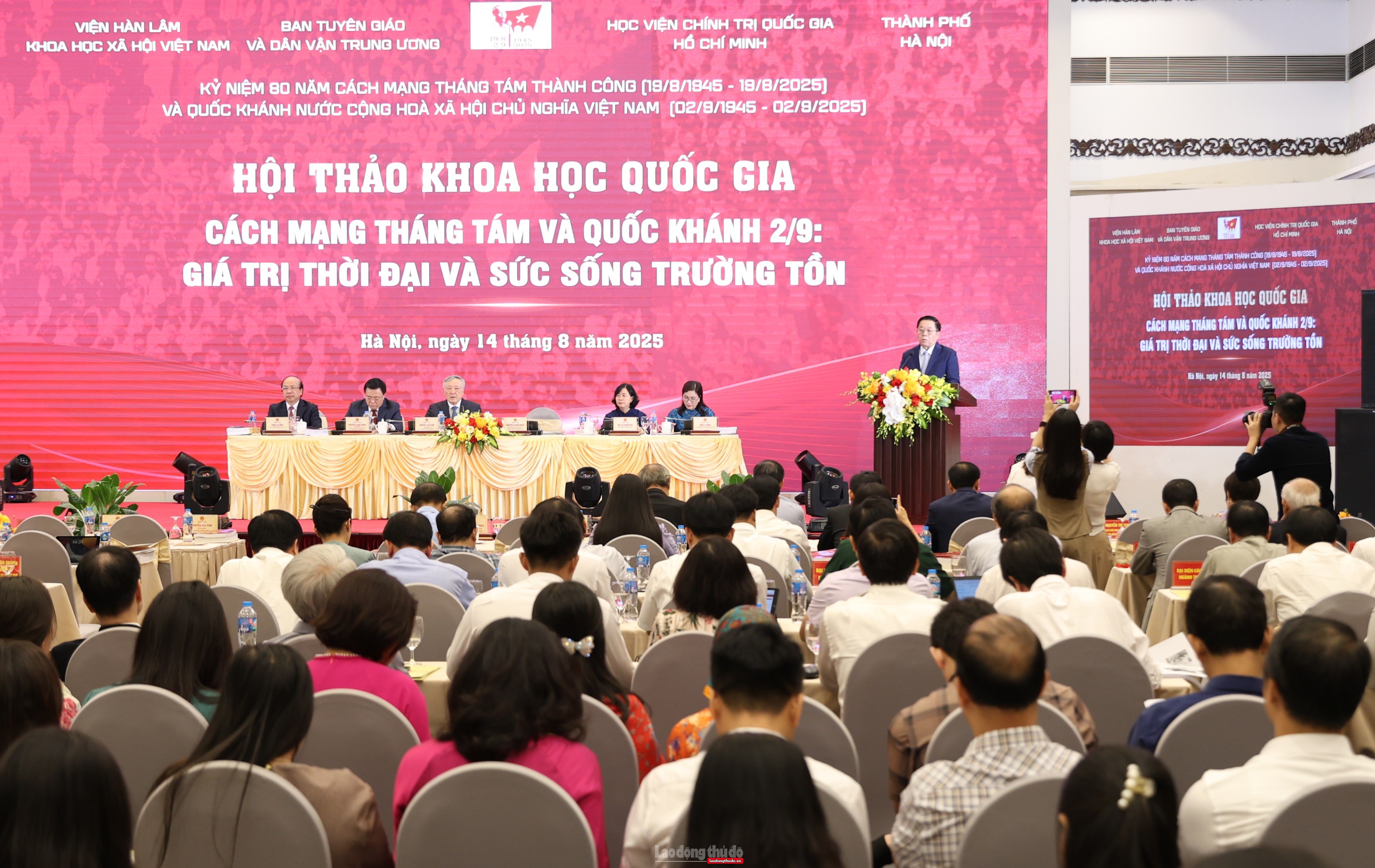 Khẳng định tầm vóc lịch sử và giá trị thời đại của Cách mạng tháng Tám