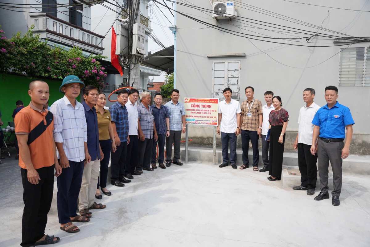 Hoà Xá xã hội hóa hơn 425 triệu đồng xây công trình dân sinh chào mừng Đại hội Đảng bộ Hoà Xá: Xã hội hóa hơn 425 triệu đồng xây công trình dân sinh chào mừng Đại hội Đảng bộ