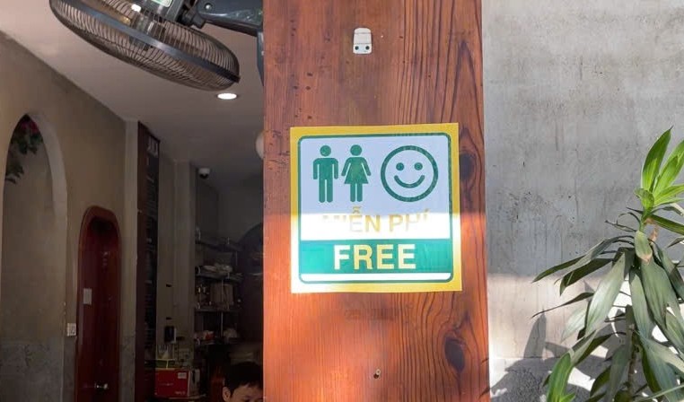 Nhà vệ sinh miễn phí - Điểm nhấn thân thiện của Hà Nội trong dịp lễ lớn