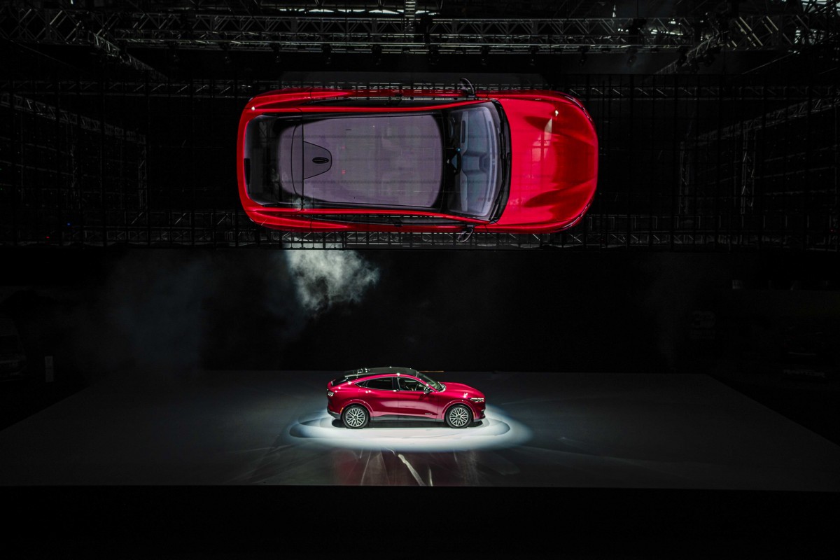 Ford Việt Nam 30 năm vững bước cùng đàm mế, kiến tạo giá trị bền vững Ford ra mắt mẫu xe điện Mustang Mach-E tại Việt Nam với giá gần 2,6 tỷ đồng