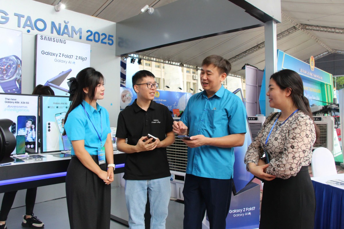 Triển lãm “Hành trình sáng tạo - Khát vọng vươn mình”: Tôn vinh trí tuệ lao động Việt Triển lãm “Hành trình sáng tạo - Khát vọng vươn mình”: Tôn vinh trí tuệ lao động Việt