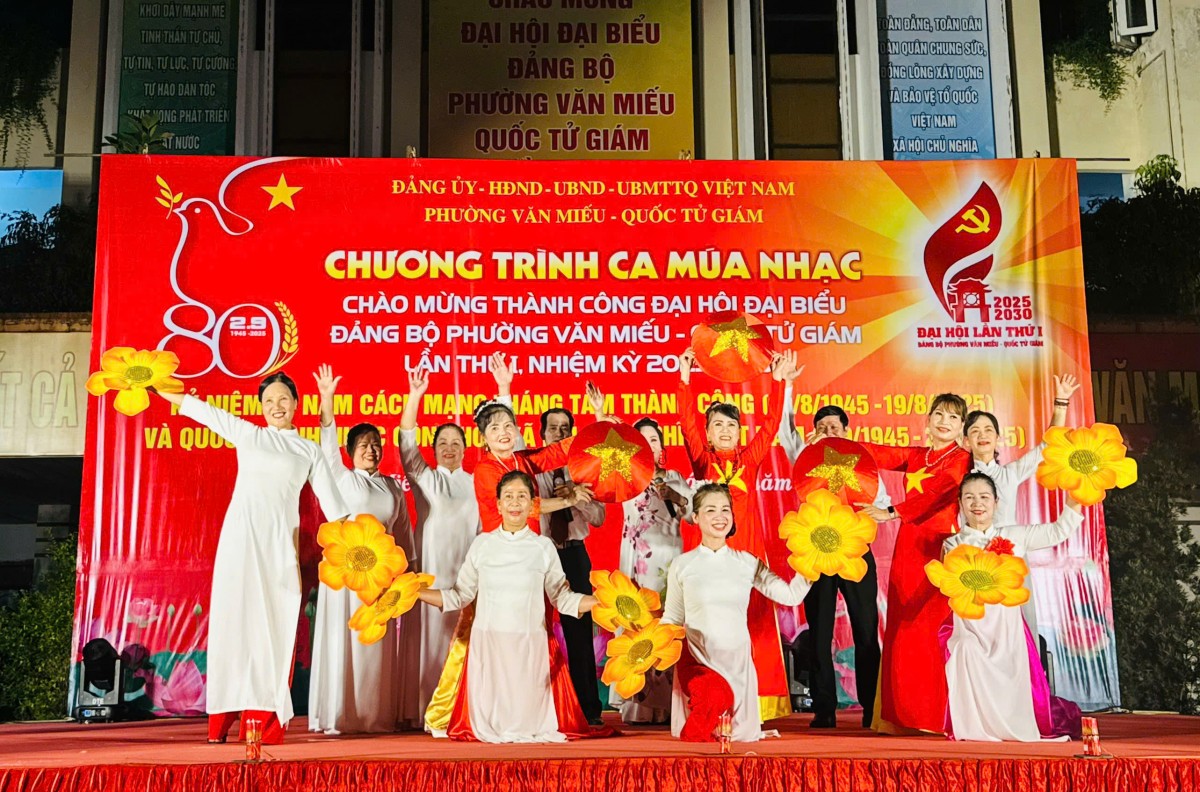 Đặc sắc chương trình văn nghệ chào mừng thành công Đại hội Đảng bộ phường Văn Miếu - Quốc Tử Giám lần thứ Nhất Đặc sắc chương trình văn nghệ chào mừng thành công Đại hội Đảng bộ phường Văn Miếu - Quốc Tử Giám lần thứ Nhất