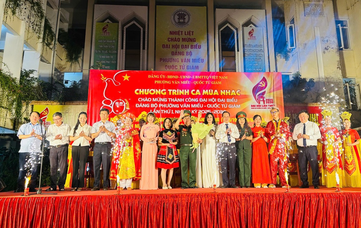 Đặc sắc chương trình văn nghệ chào mừng thành công Đại hội Đảng bộ phường Văn Miếu - Quốc Tử Giám lần thứ Nhất Đặc sắc chương trình văn nghệ chào mừng thành công Đại hội Đảng bộ phường Văn Miếu - Quốc Tử Giám lần thứ Nhất