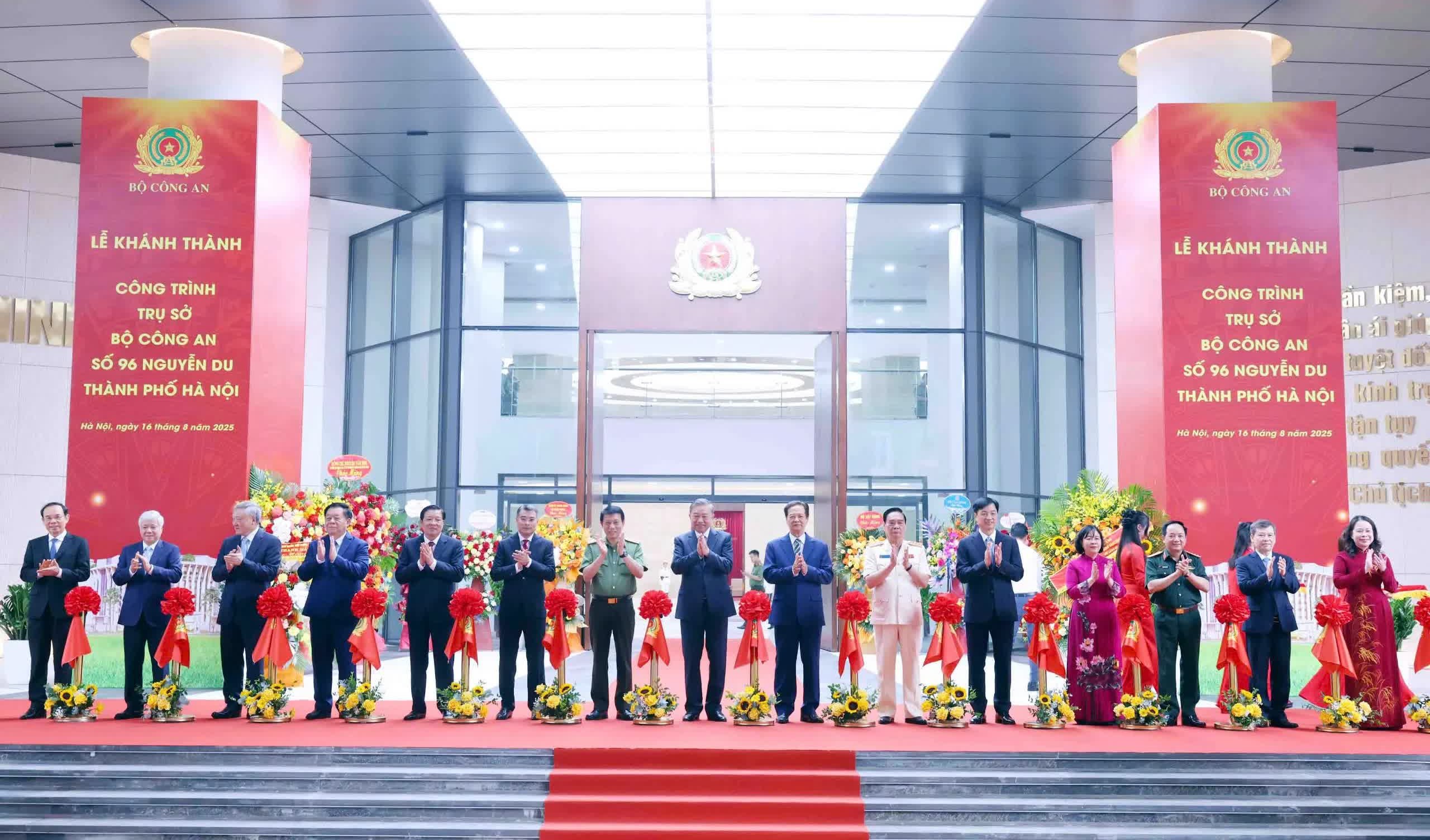 Tổng Bí thư Tô Lâm dự lễ khánh thành Trụ sở Bộ Công an