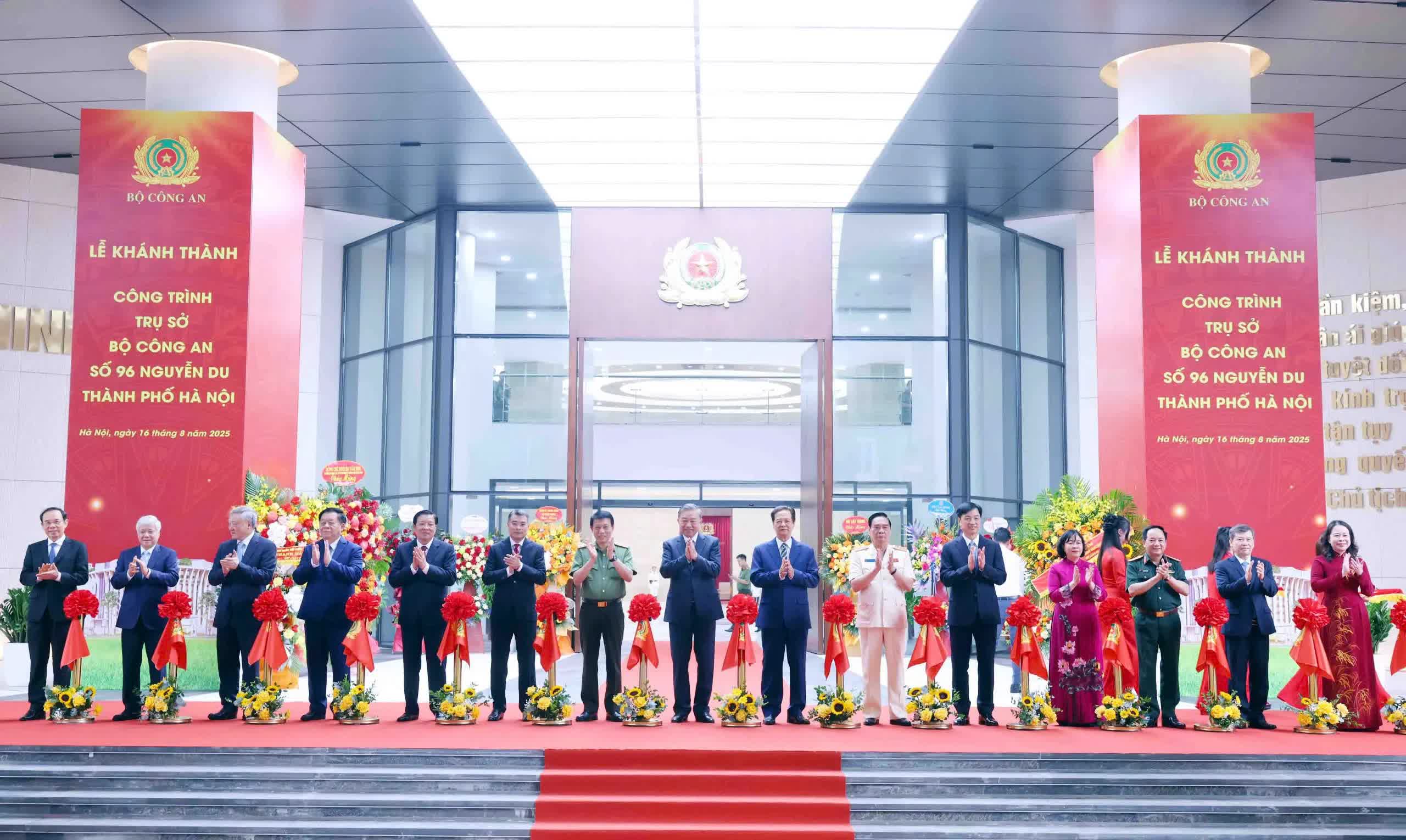 Tổng Bí thư Tô Lâm dự lễ khánh thành Trụ sở Bộ Công an