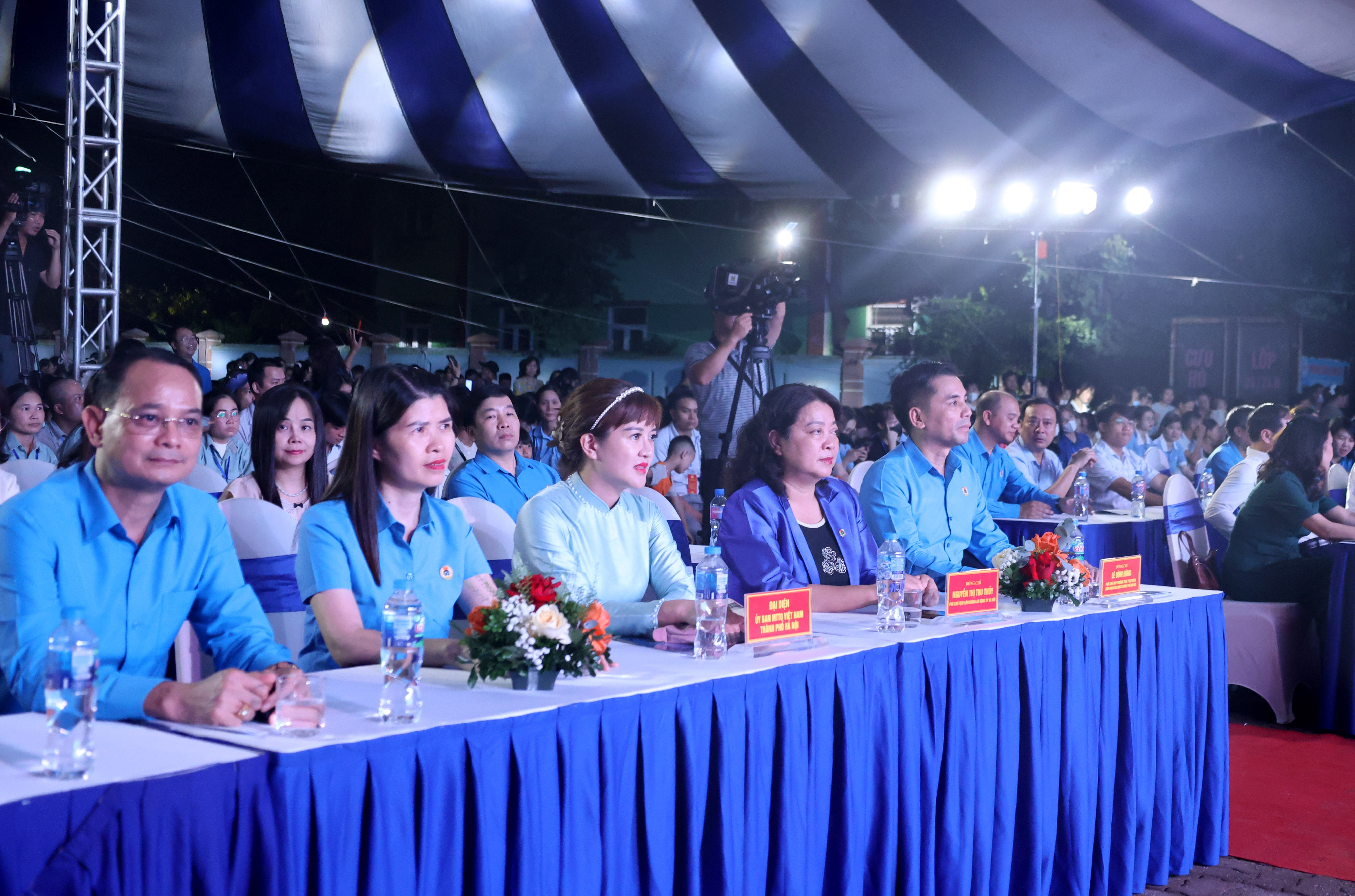 Đặc sắc chương trình nghệ thuật phục vụ công nhân lao động Thủ đô Đặc sắc chương trình nghệ thuật phục vụ công nhân lao động Thủ đô