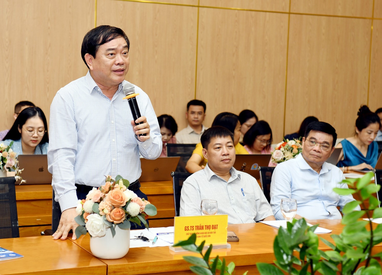 Phân loại khu vực kinh tế phi chính thức để thiết kế chính sách phù hợp