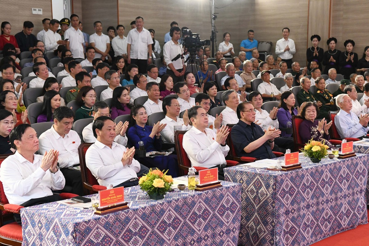 Quốc hội tổ chức chương trình “Trở về nguồn - hướng tới tương lai”