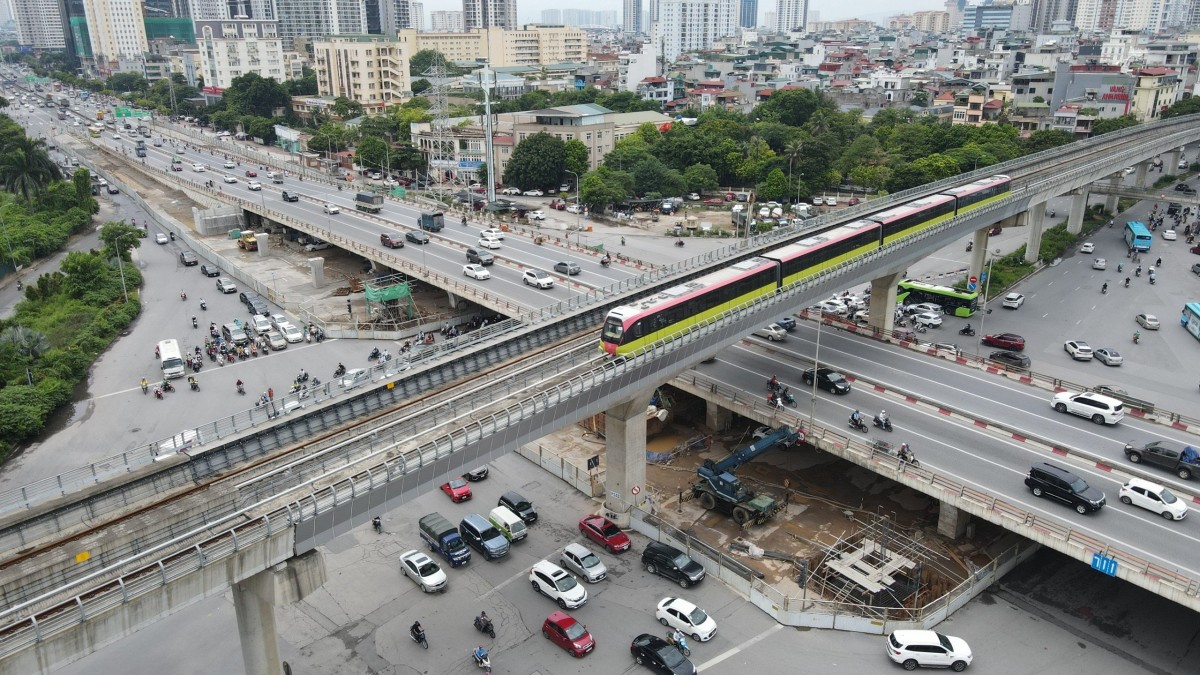 Giao thông tích hợp cho Hà Nội: Cần sự bứt phá để thay đổi thói quen