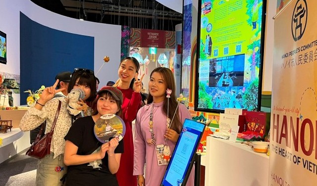 Những ngày du lịch Hà Nội - Việt Nam tại Osaka, Nhật Bản