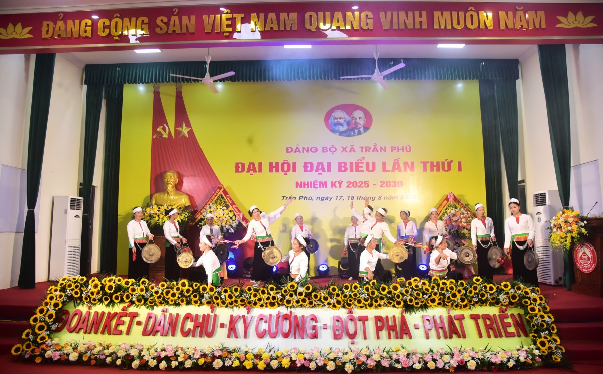 Phát triển xã Trần Phú thành trung tâm hành lang kinh tế nông nghiệp Tây Nam Thủ đô