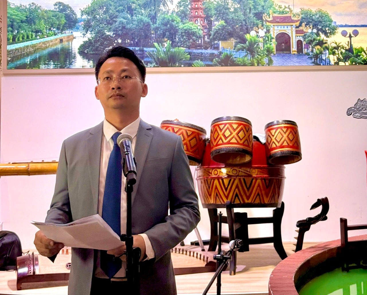 Những ngày du lịch Hà Nội - Việt Nam tại Osaka, Nhật Bản