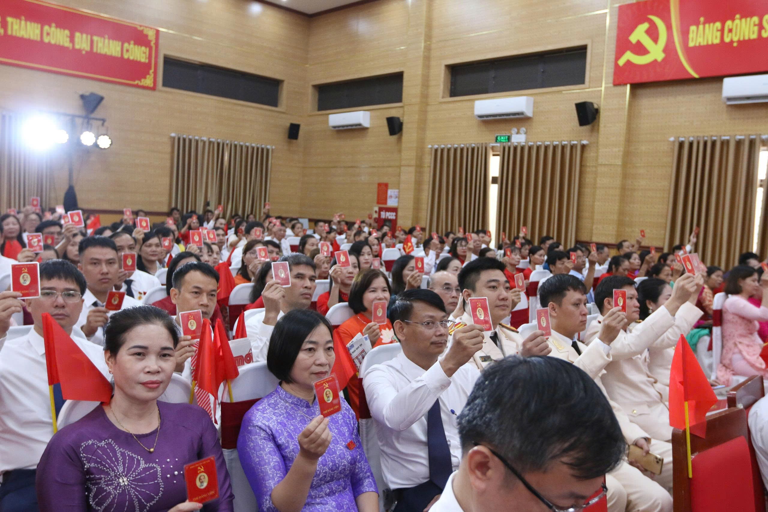 Phát triển xã Tây Phương thành trung tâm công nghiệp - dịch vụ năng động phía Tây Thủ đô Phát triển xã Tây Phương thành trung tâm công nghiệp - dịch vụ năng động phía Tây Thủ đô