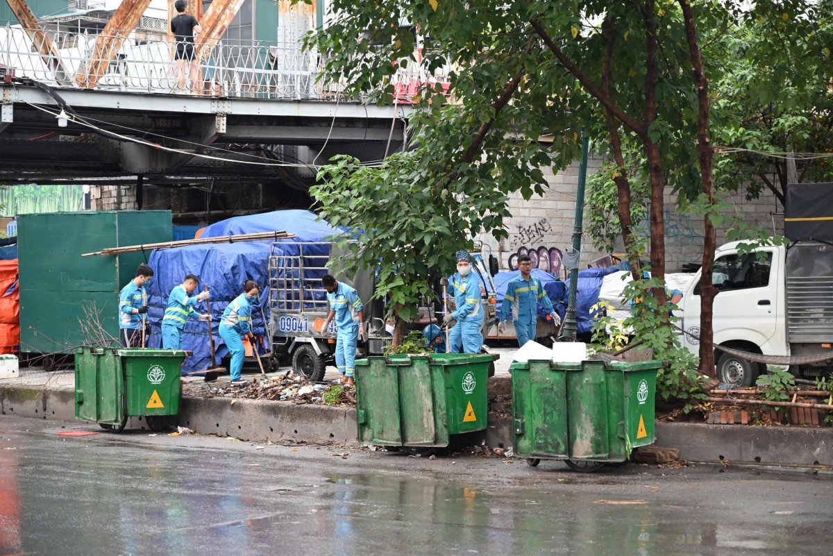 Hơn 1.000 nhà vệ sinh công cộng phục vụ người dân và du khách dịp Đại lễ