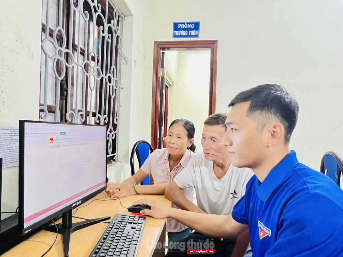 “45 ngày đêm” thần tốc phổ cập kỹ năng số cho người dân xã Ngọc Hồi