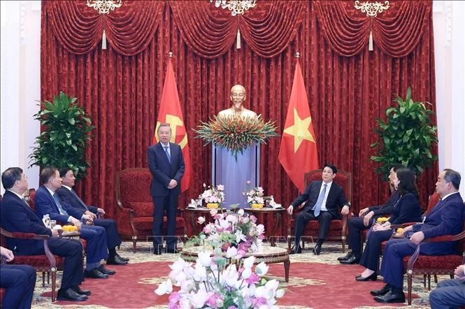 Tổng Bí thư Tô Lâm và Chủ tịch nước Lương Cường dự Lễ bàn giao Trụ sở làm việc Cơ quan Chủ tịch nước