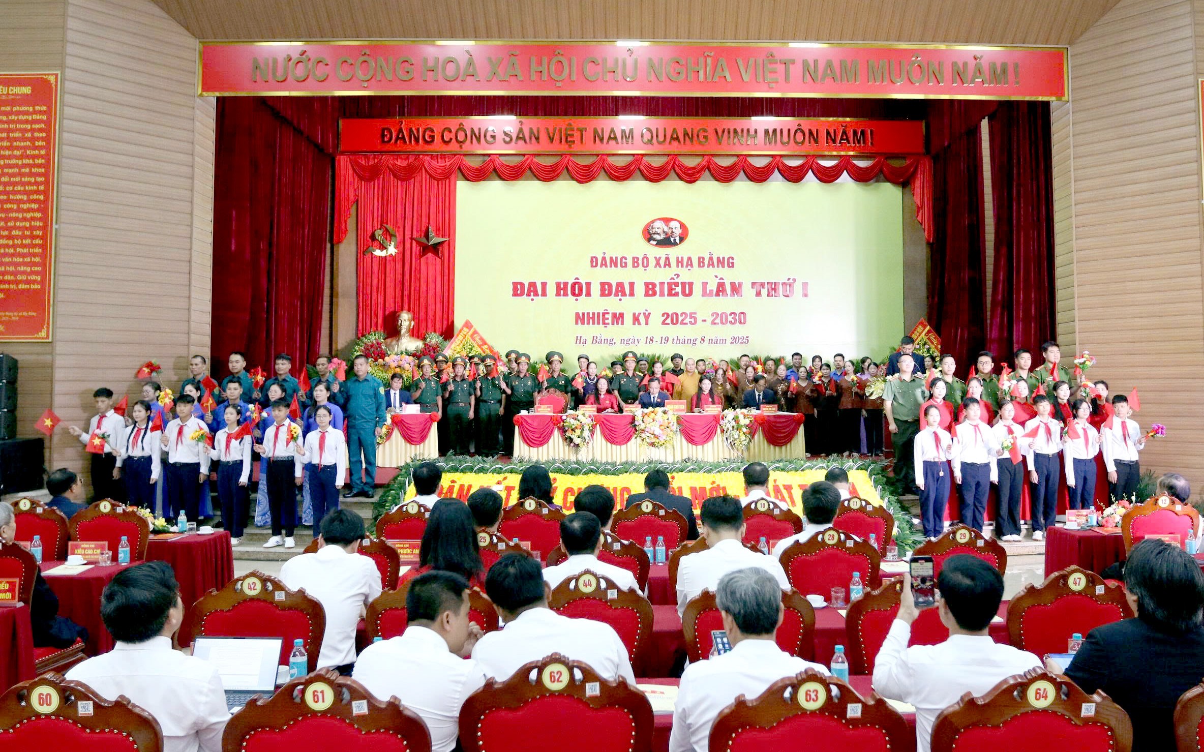 Đại hội Đảng bộ xã Hạ Bằng lần thứ I: Niềm tin và khát vọng phát triển Đại hội Đảng bộ xã Hạ Bằng lần thứ I: Niềm tin và khát vọng phát triển