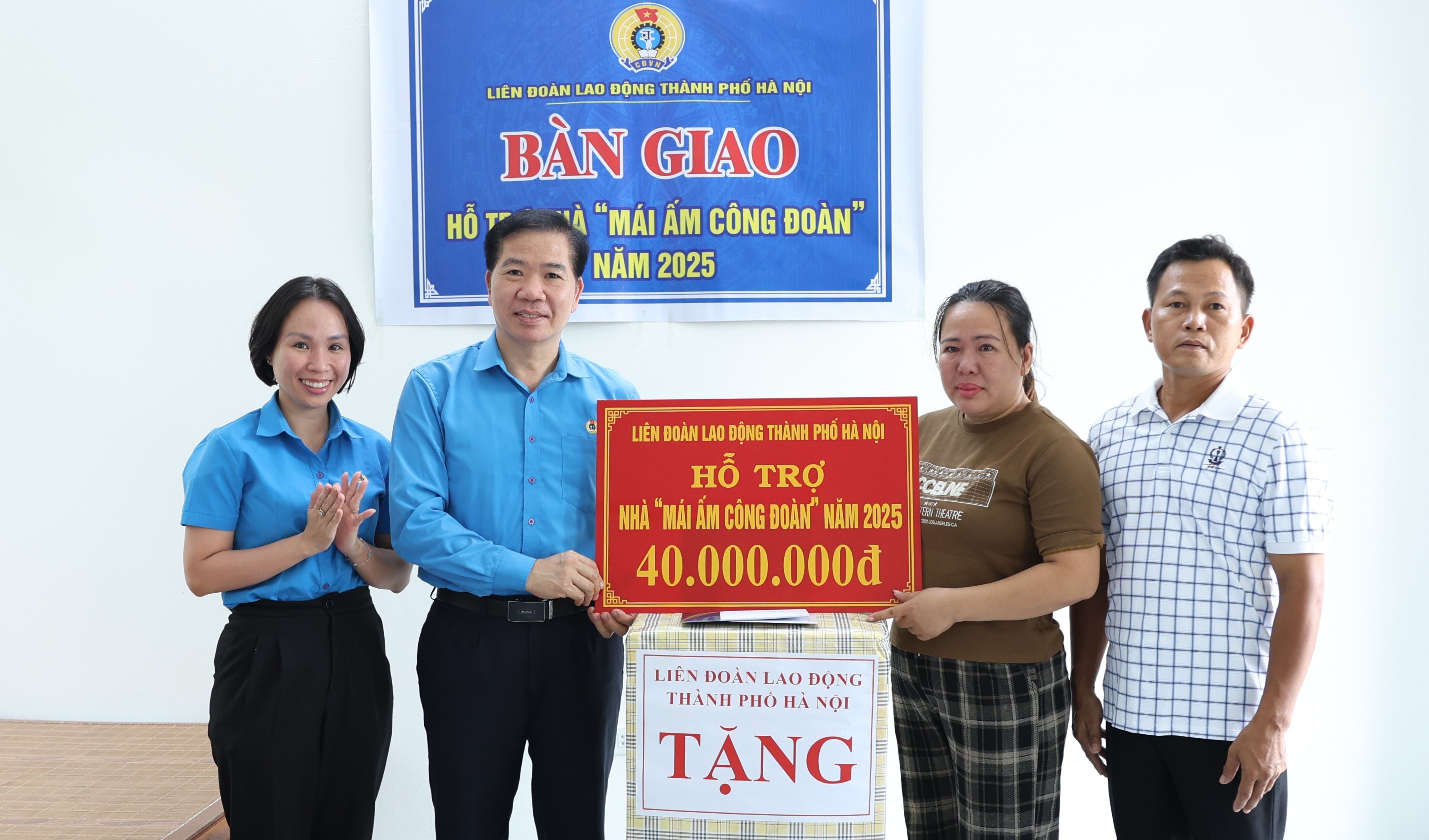 LĐLĐ thành phố Hà Nội hỗ trợ “Mái ấm Công đoàn” cho người lao động tại xã Ứng Thiên