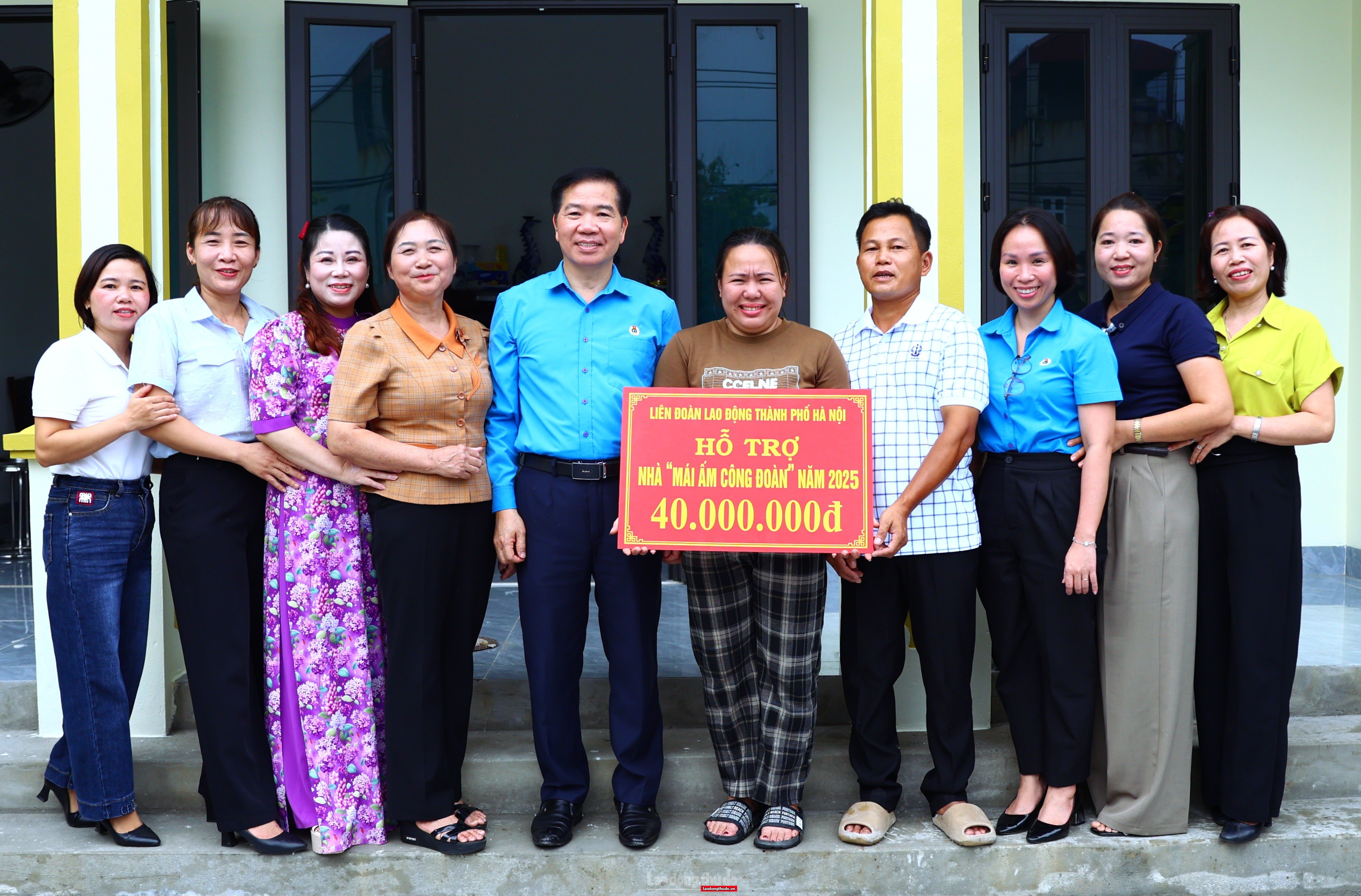 LĐLĐ thành phố Hà Nội hỗ trợ “Mái ấm Công đoàn” cho người lao động tại xã Ứng Thiên