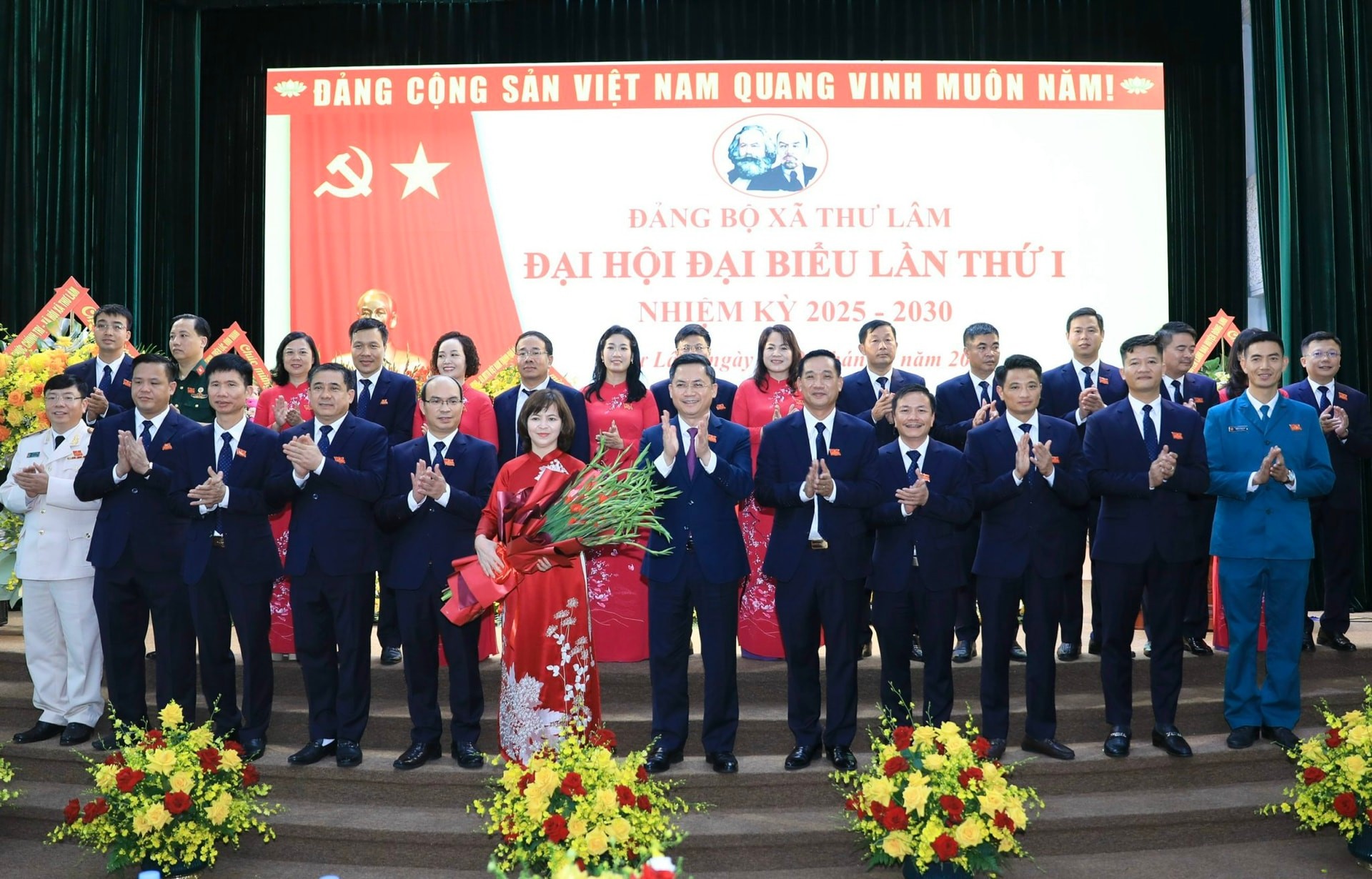 Xây dựng xã Thư Lâm thành đô thị hiện đại, xanh, thông minh và giàu bản sắc văn hóa Xây dựng xã Thư Lâm thành đô thị hiện đại, xanh, thông minh và giàu bản sắc văn hóa