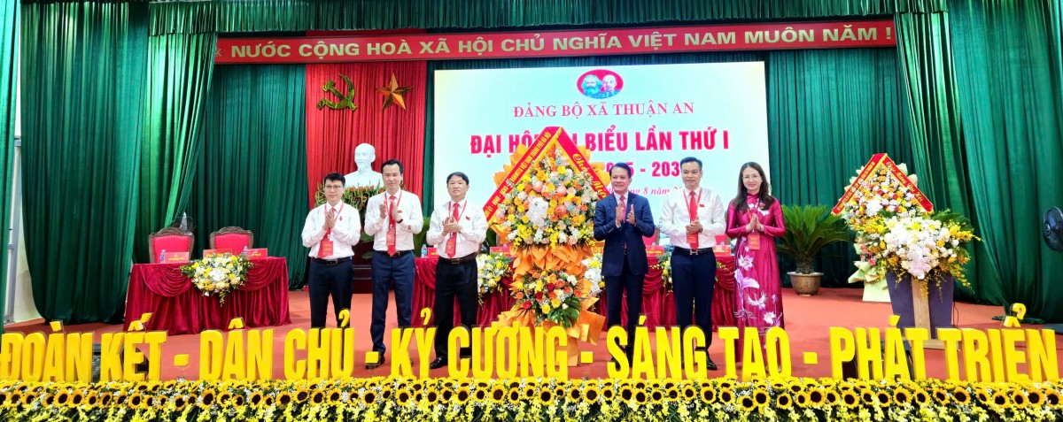 Đoàn kết, chung sức, xây dựng xã Thuận An giàu đẹp, dân chủ, văn minh