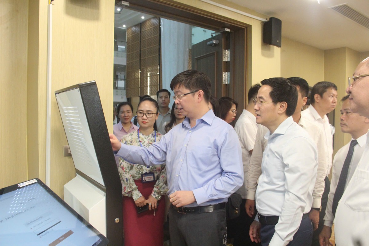 Tháo gỡ khó khăn, vướng mắc trong quá trình vận hành chính quyền địa phương tại Hà Nội