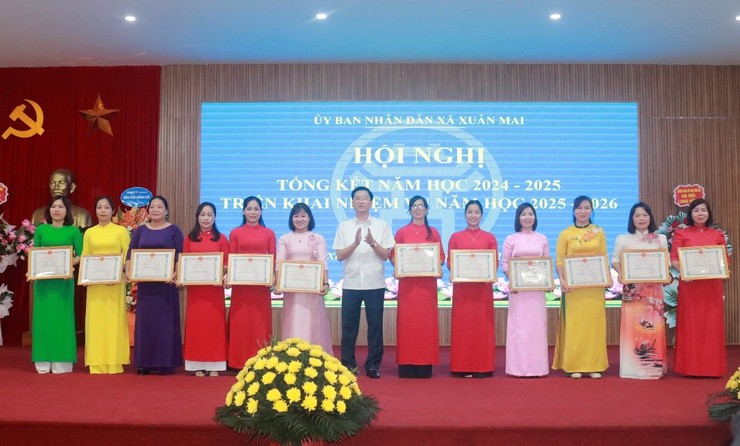 Đẩy mạnh chuyển đổi số trong trường học