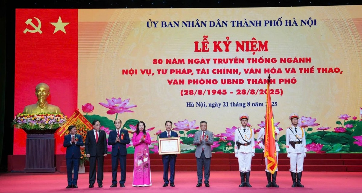 Tập trung tham mưu, thực hiện các giải pháp thúc đẩy kinh tế Thủ đô tăng trưởng nhanh, bền vững