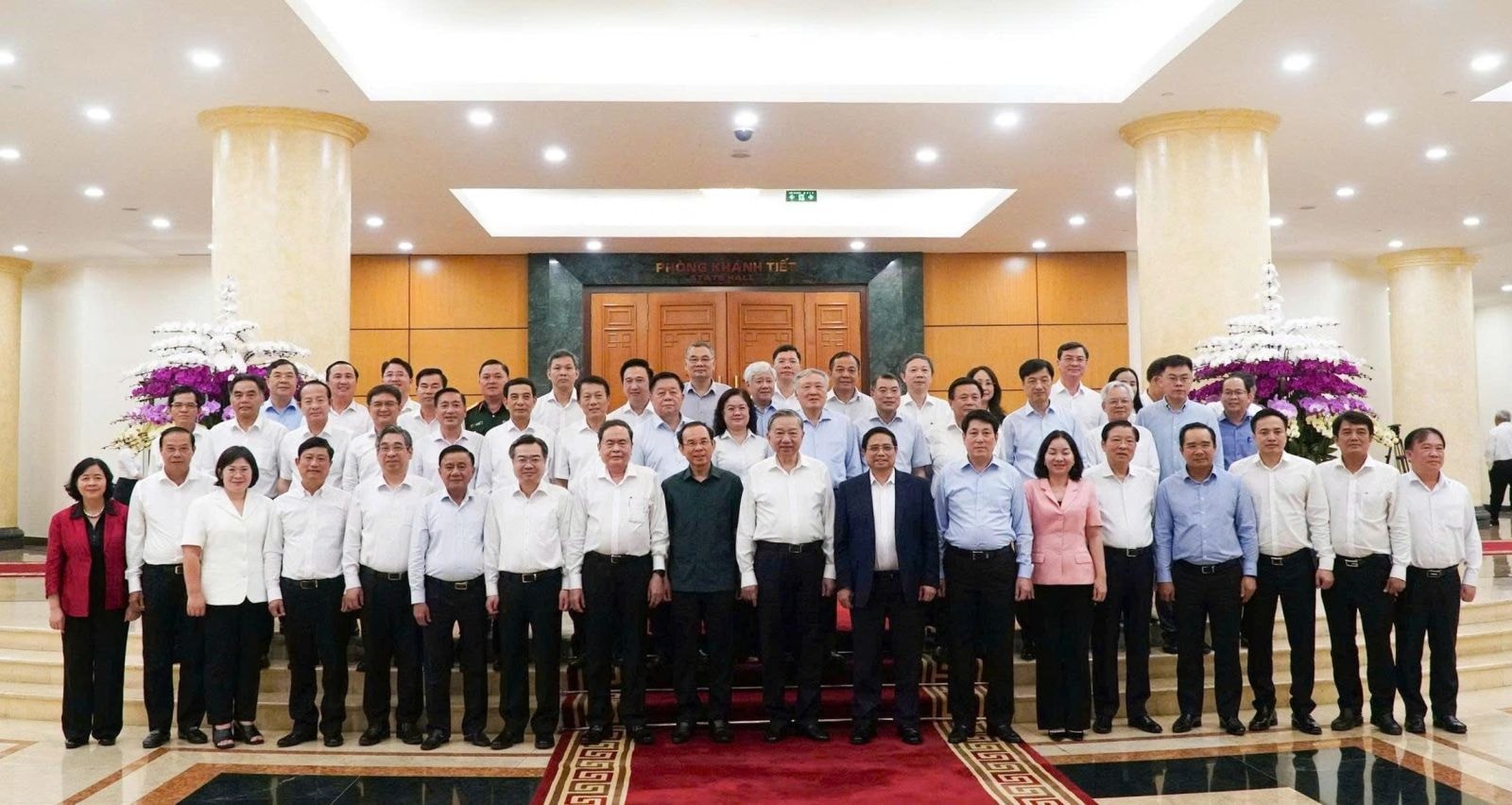 Tổng Bí thư Tô Lâm chủ trì cuộc làm việc của Bộ Chính trị với Ban Thường vụ Thành ủy Hà Nội và TP.HCM