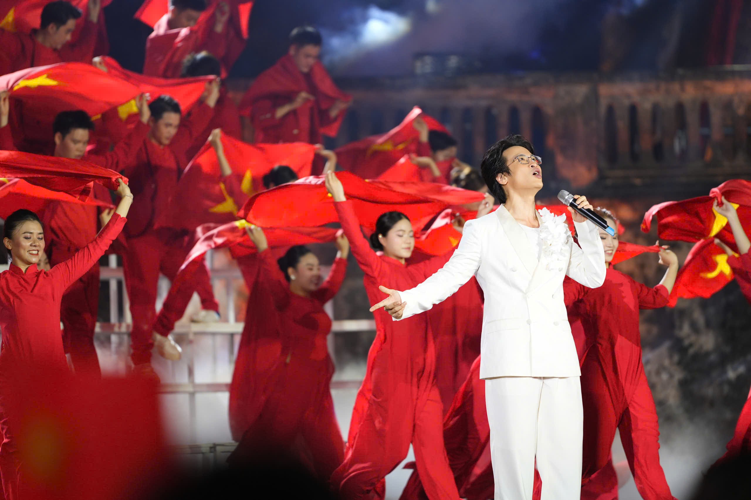 Lãnh đạo Đảng, Nhà nước dự cầu truyền hình đặc biệt “Thời cơ vàng”