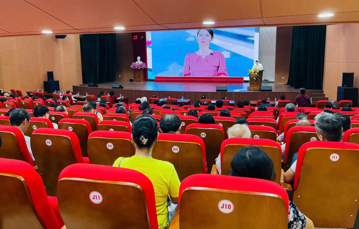 Cầu Giấy: Phát động Tuần lễ thi đua cao điểm và hưởng ứng phong trào “Bình dân học vụ số”