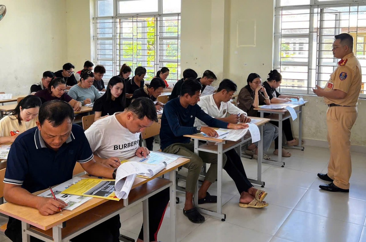 Sát hạch lái xe cho hơn 700 người dân Đặc khu Côn Đảo TP.HCM