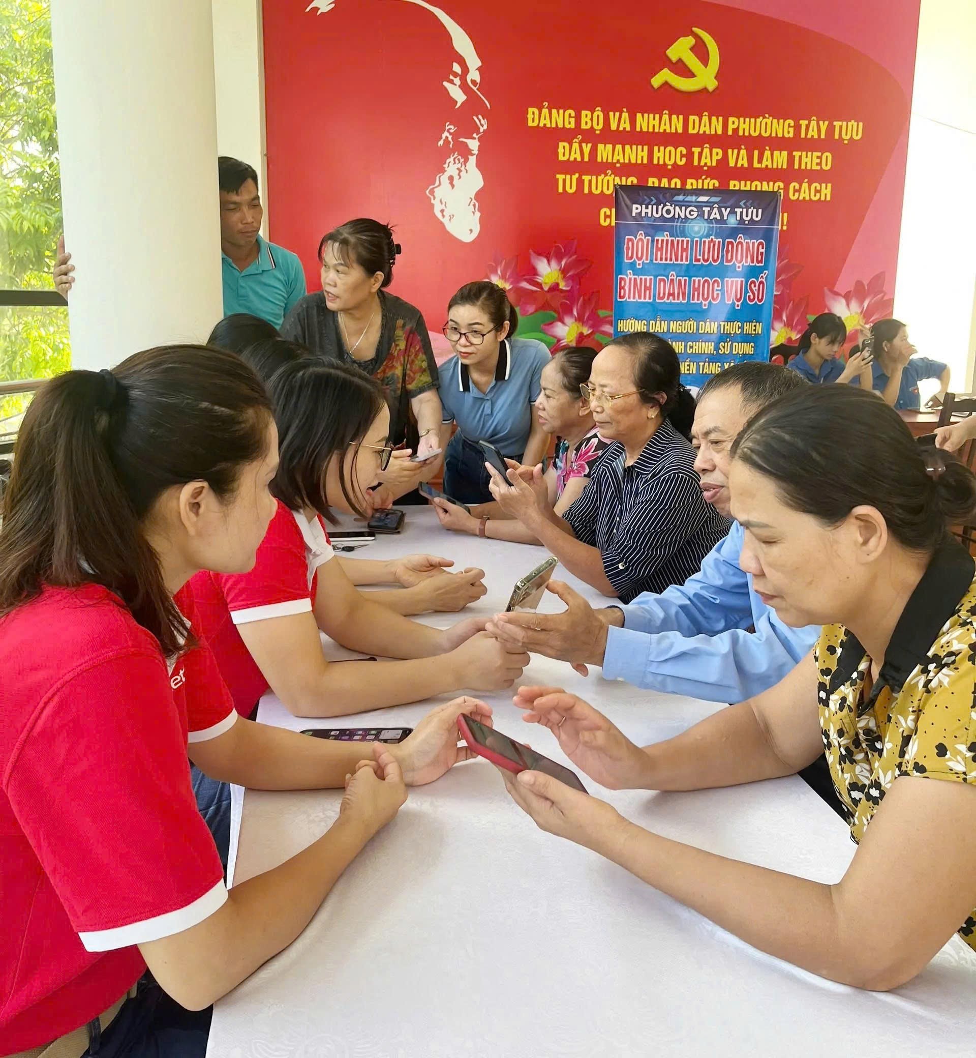 Lan tỏa sâu rộng phong trào “Bình dân học vụ số”