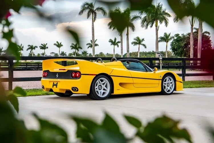 Ferrari F50 màu vàng hiếm của Ralph Lauren lập kỷ lục đấu giá hơn 240 tỷ đồng