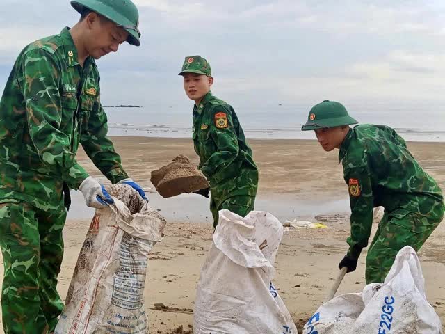 Nghệ An, Hà Tĩnh huy động tổng lực phòng, chống bão số 5