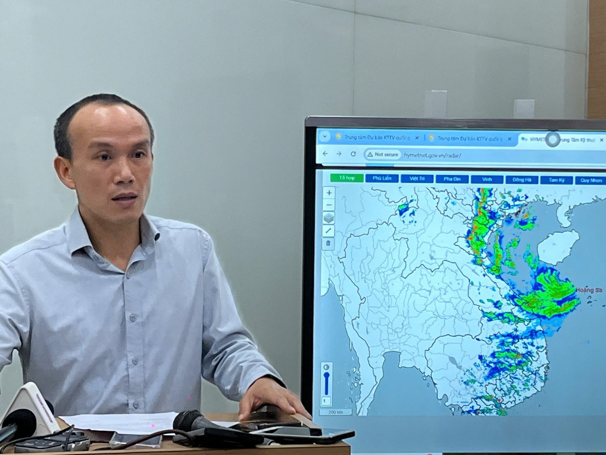 Tin bão mới nhất: Bão số 5 cường độ cực mạnh đi vào đất liền các tỉnh từ Thanh Hóa - Bắc Quảng Bình